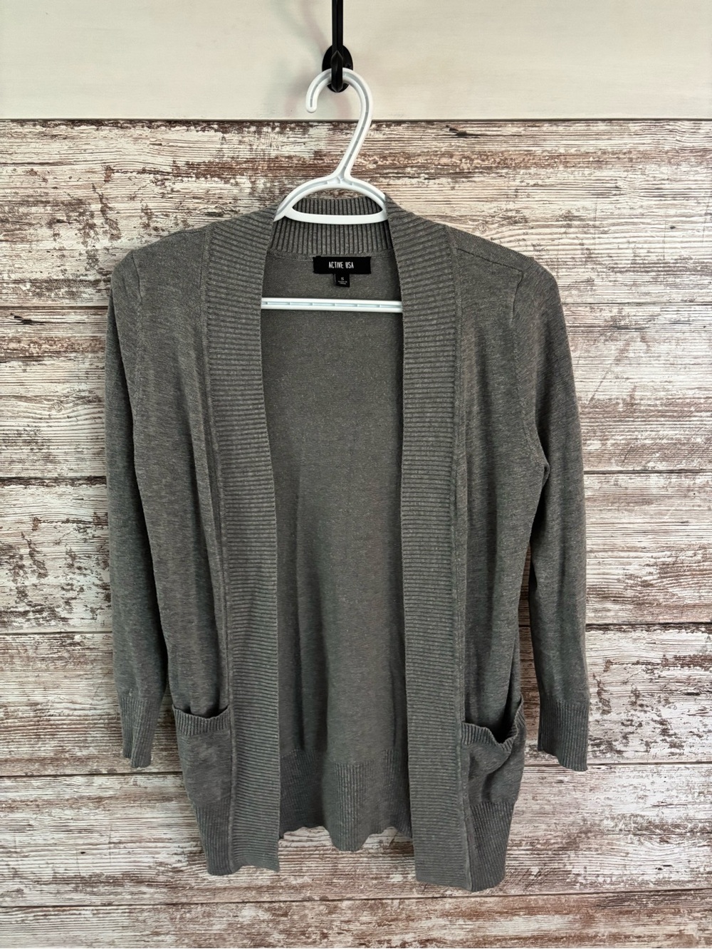Active USA Gray Open-Front Pocket Cardigan Sweater